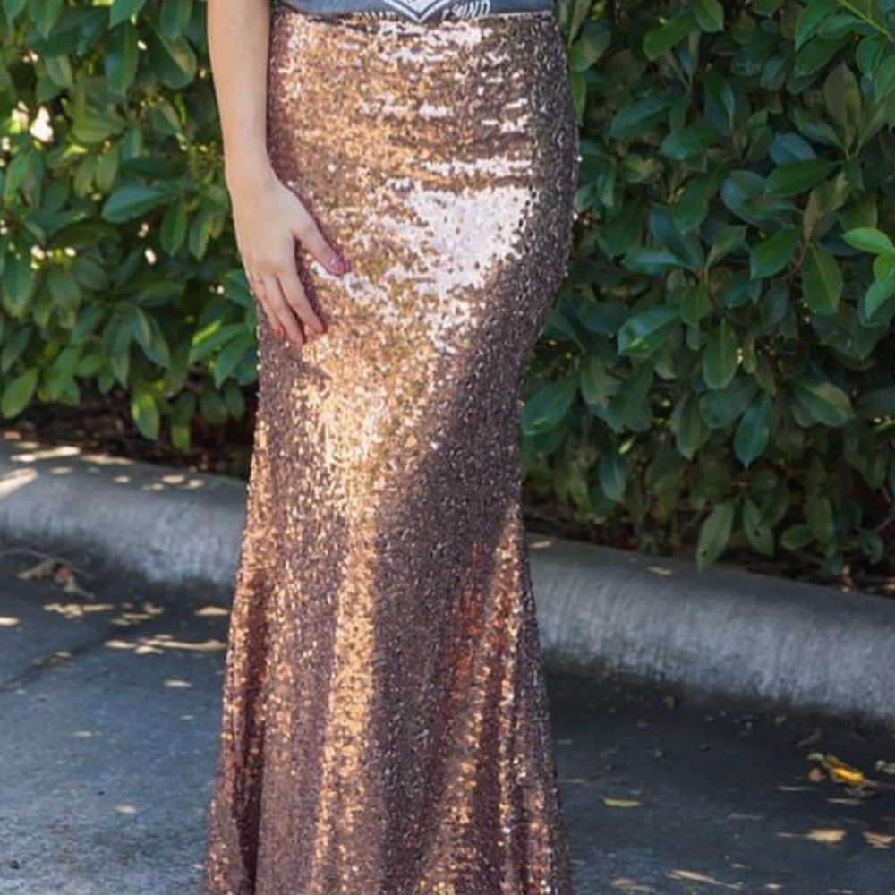 Maxi rose gold sequin skirt - large